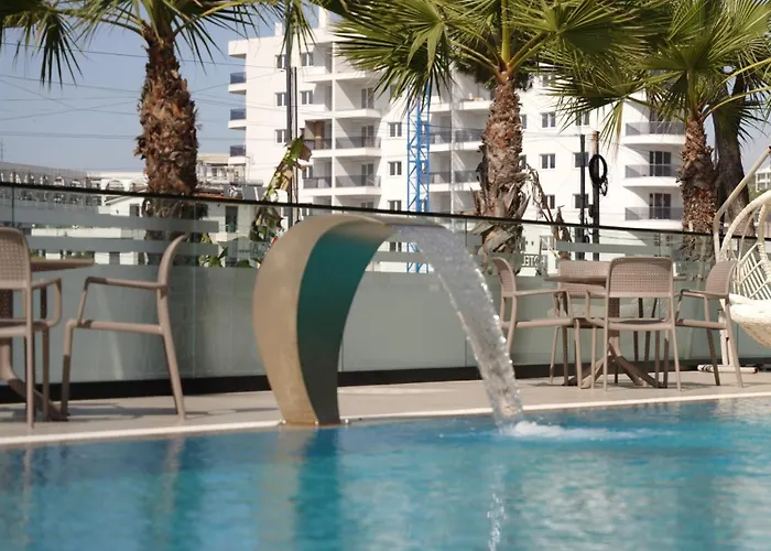 Hotell Miami Ii Golem (Tirana)